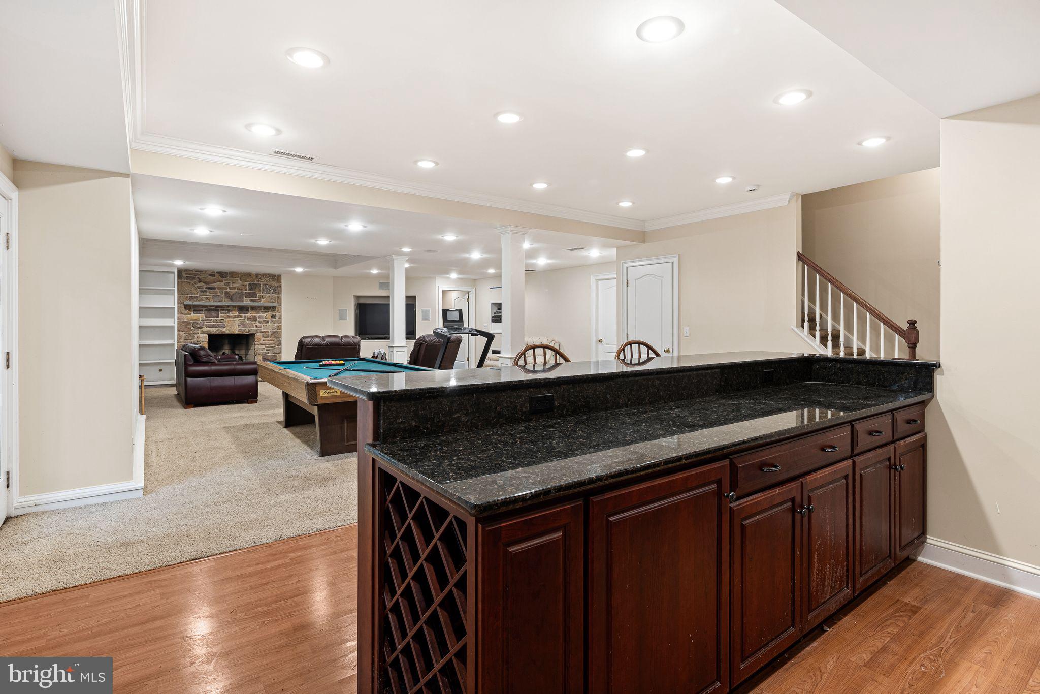 TIMBER KNOLL - Residential