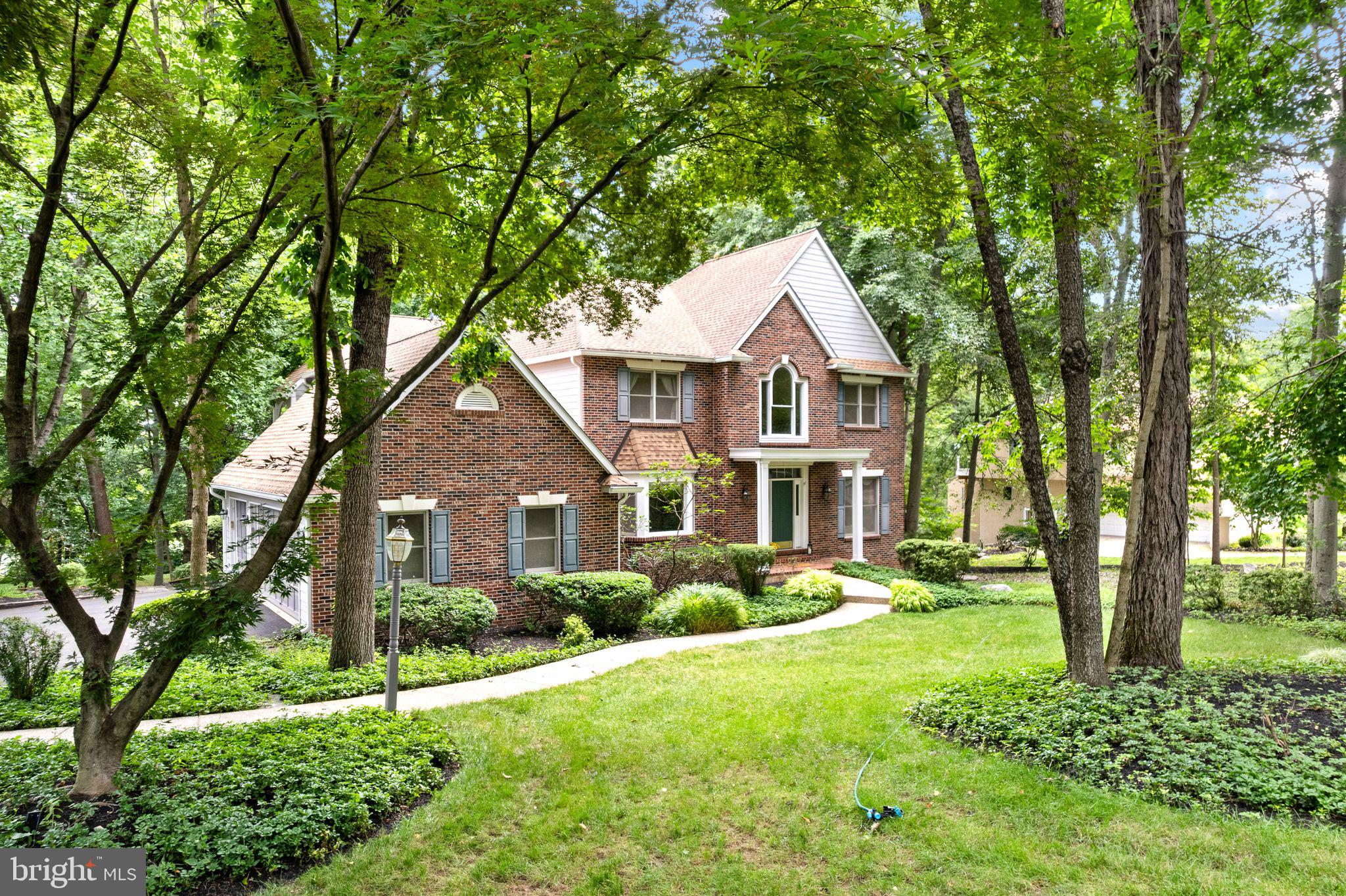 TIMBER KNOLL - Residential