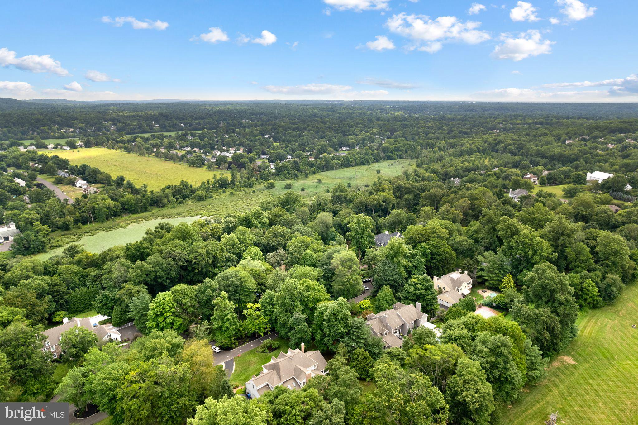 TIMBER KNOLL - Residential