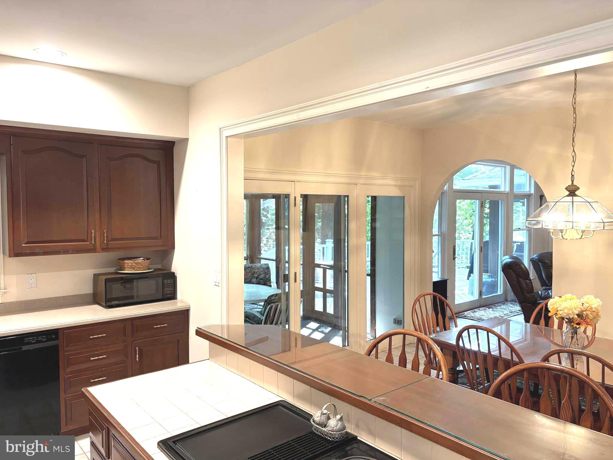 TIMBER KNOLL - Residential