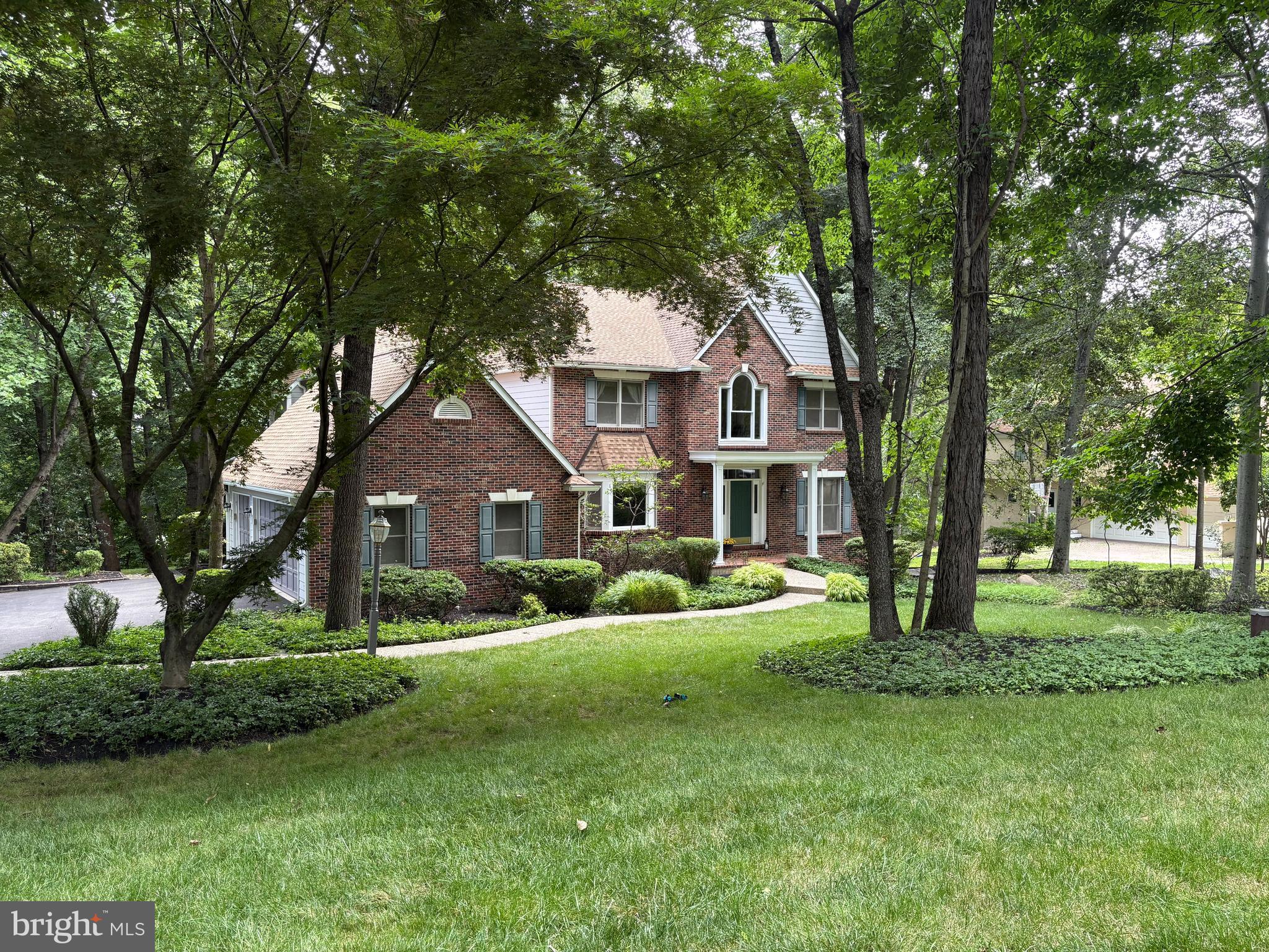 TIMBER KNOLL - Residential