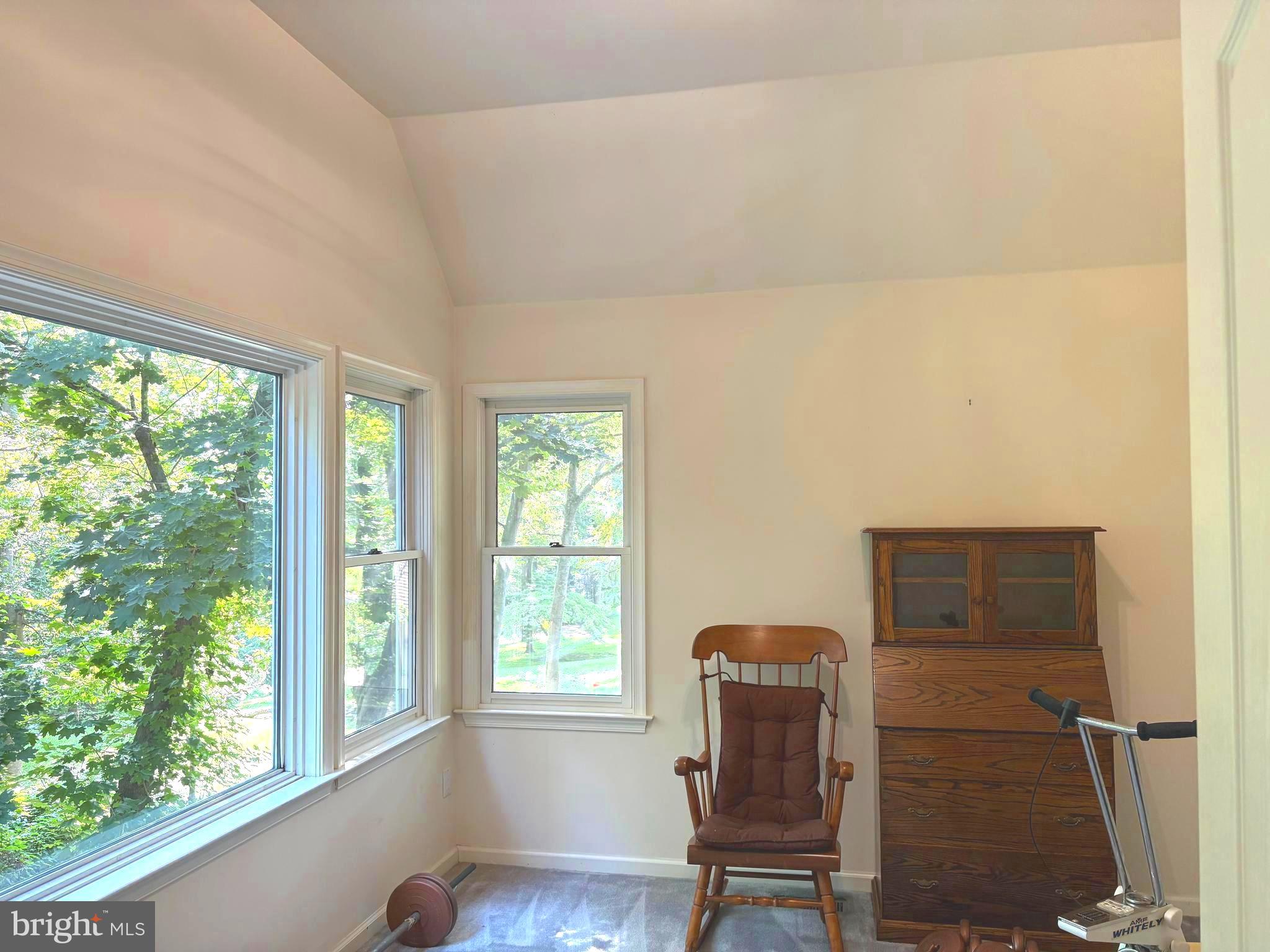 TIMBER KNOLL - Residential