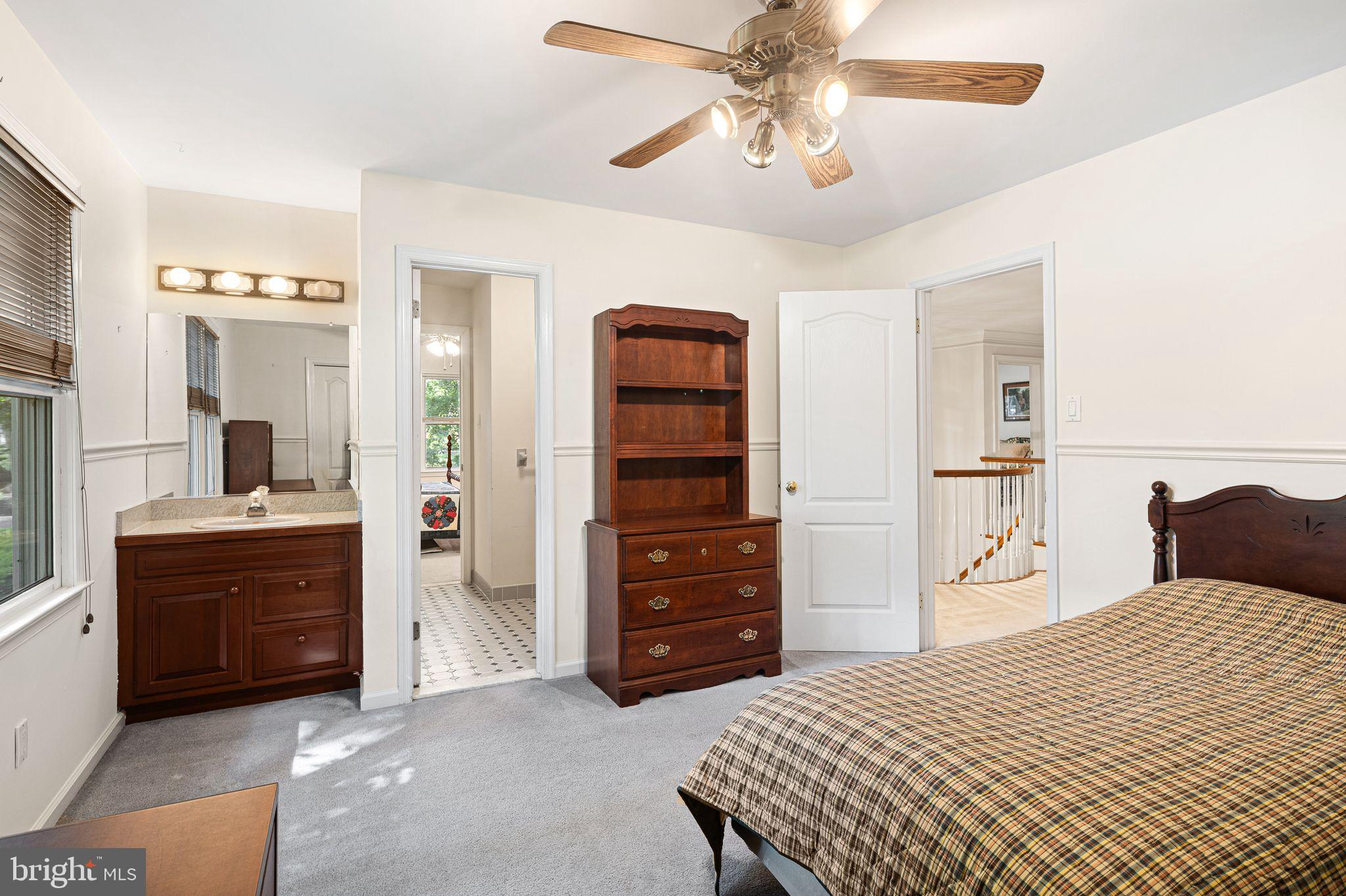 TIMBER KNOLL - Residential