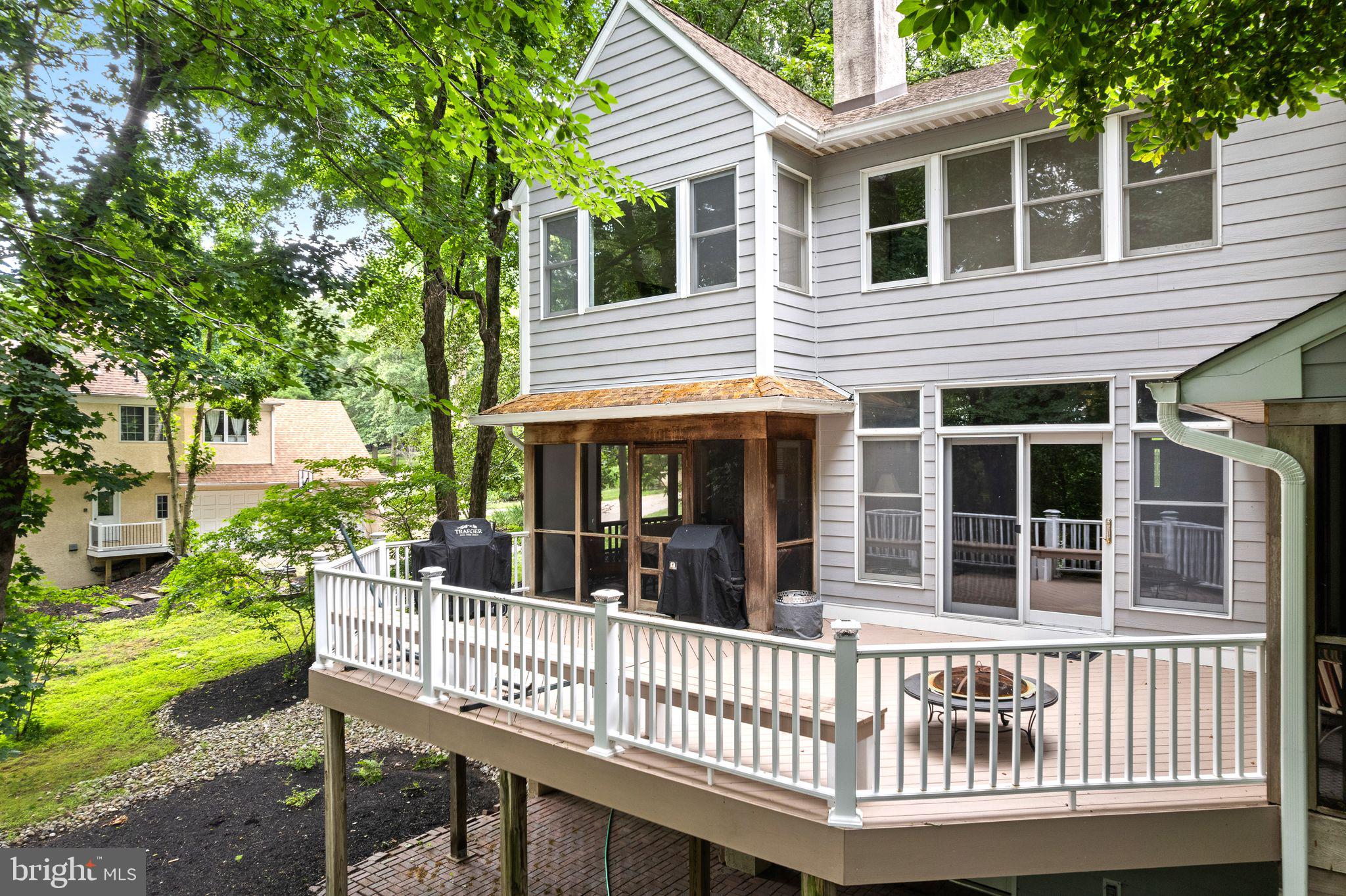 TIMBER KNOLL - Residential
