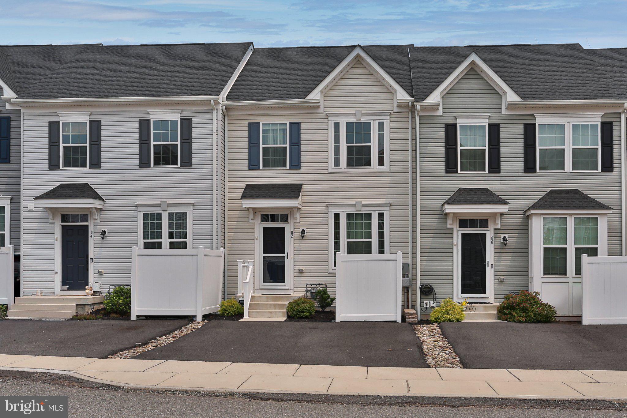 FOXWOOD RIDGE - Residential