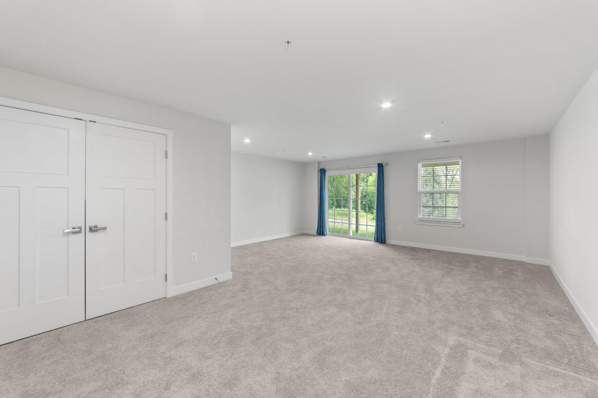 FOXWOOD RIDGE - Residential