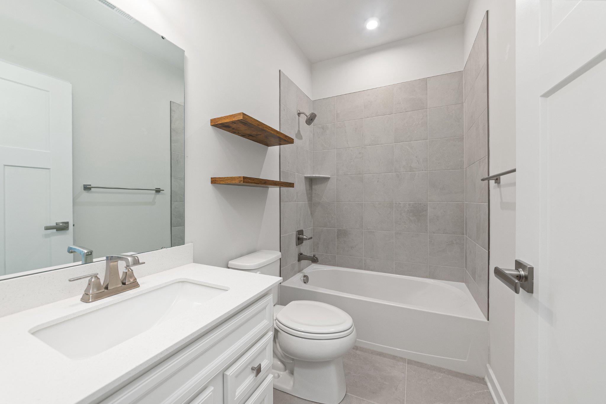 FOXWOOD RIDGE - Residential