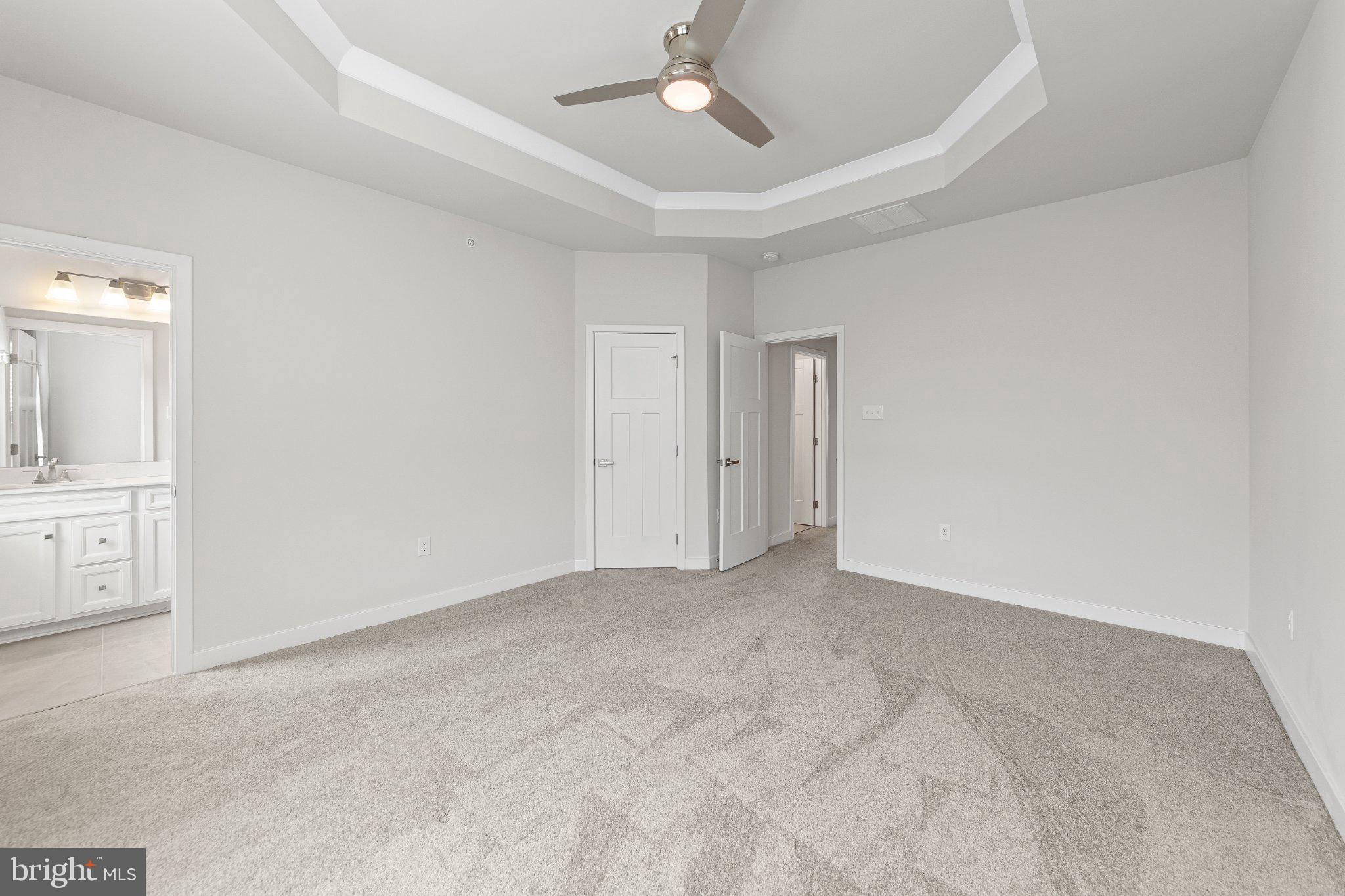 FOXWOOD RIDGE - Residential