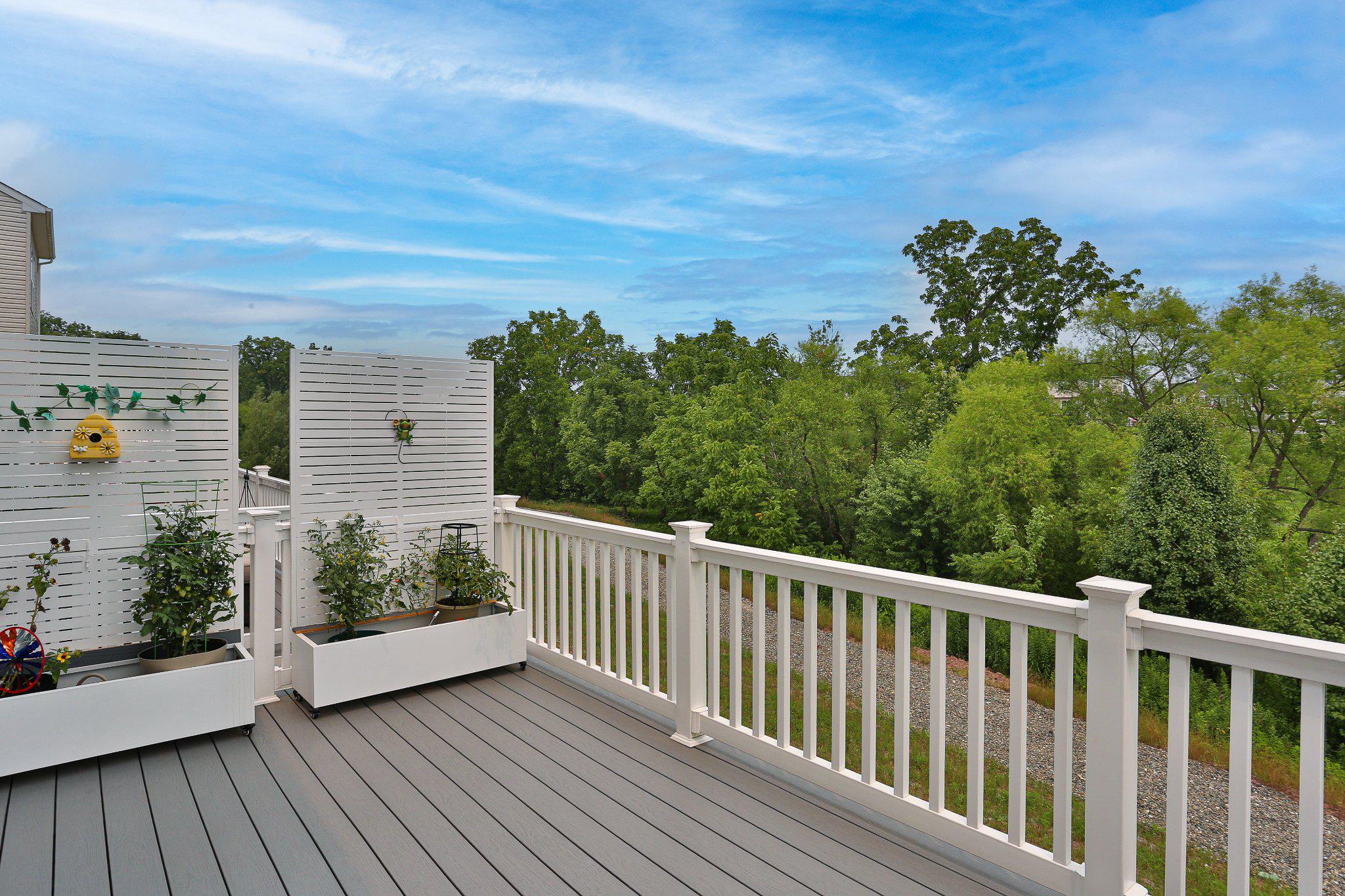 FOXWOOD RIDGE - Residential