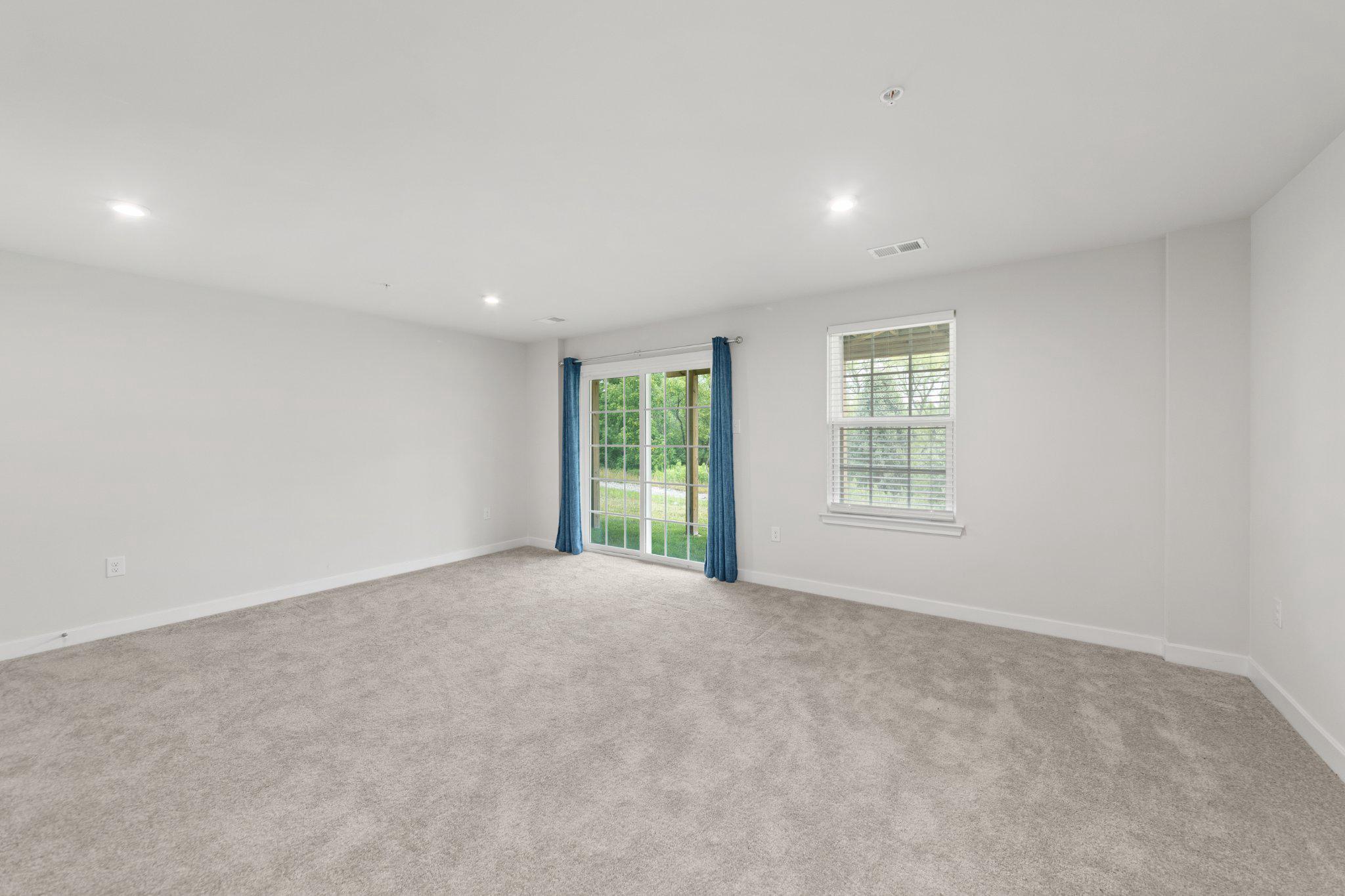 FOXWOOD RIDGE - Residential
