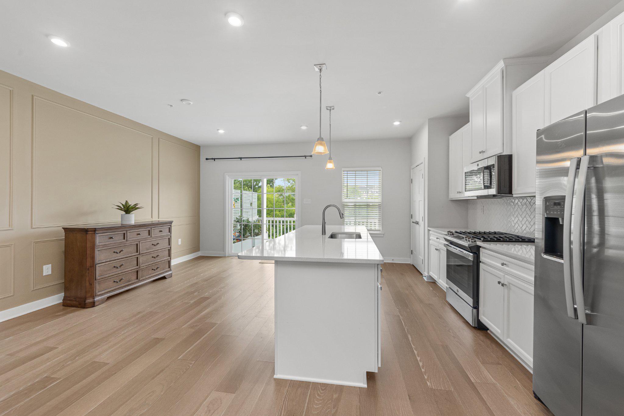 FOXWOOD RIDGE - Residential