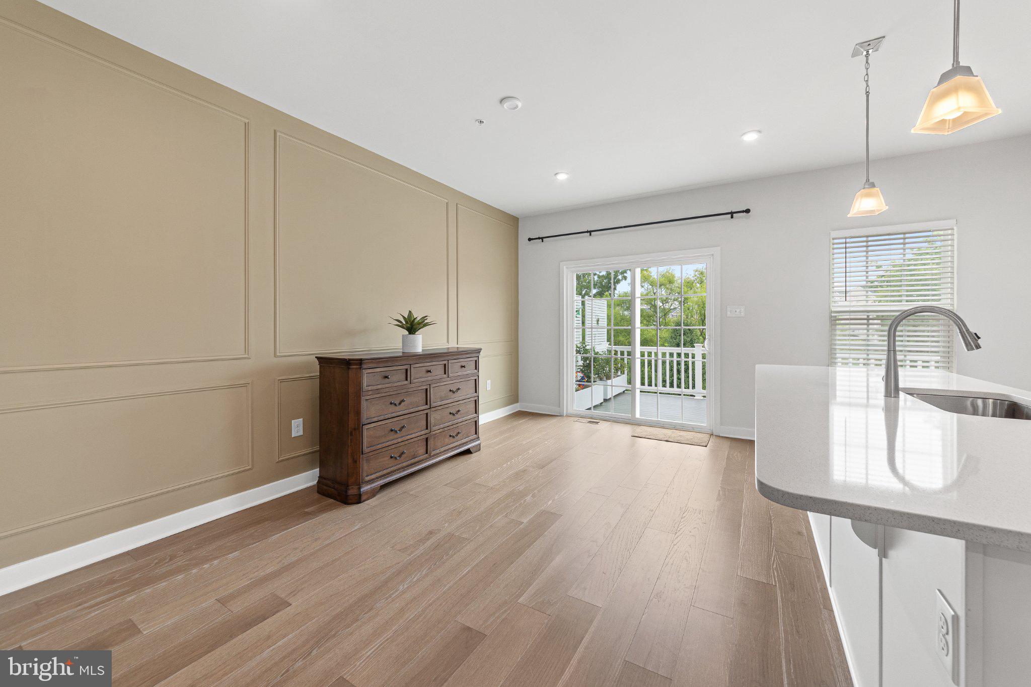 FOXWOOD RIDGE - Residential