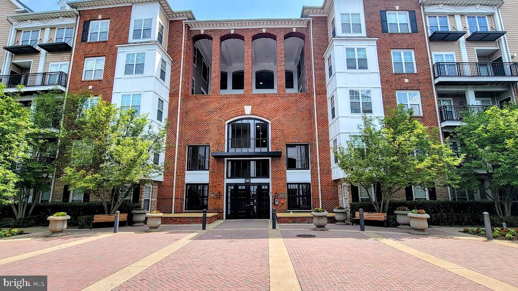 FITZ AT ROCKVILLE TOWN C - Residential