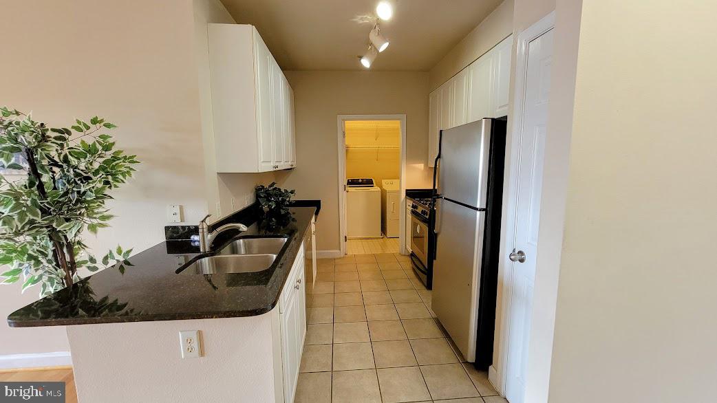 FITZ AT ROCKVILLE TOWN C - Residential
