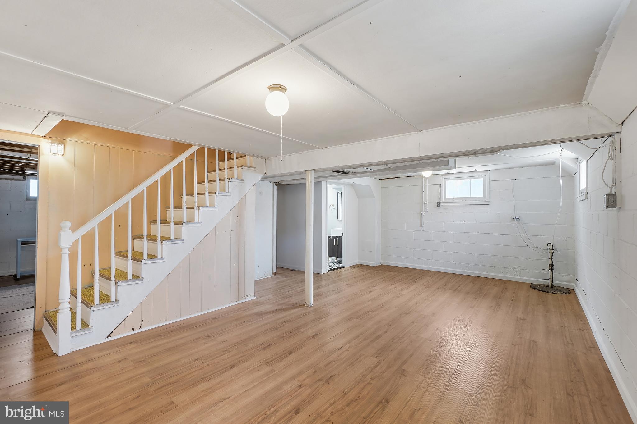 OAKLAND TERRACE - Residential