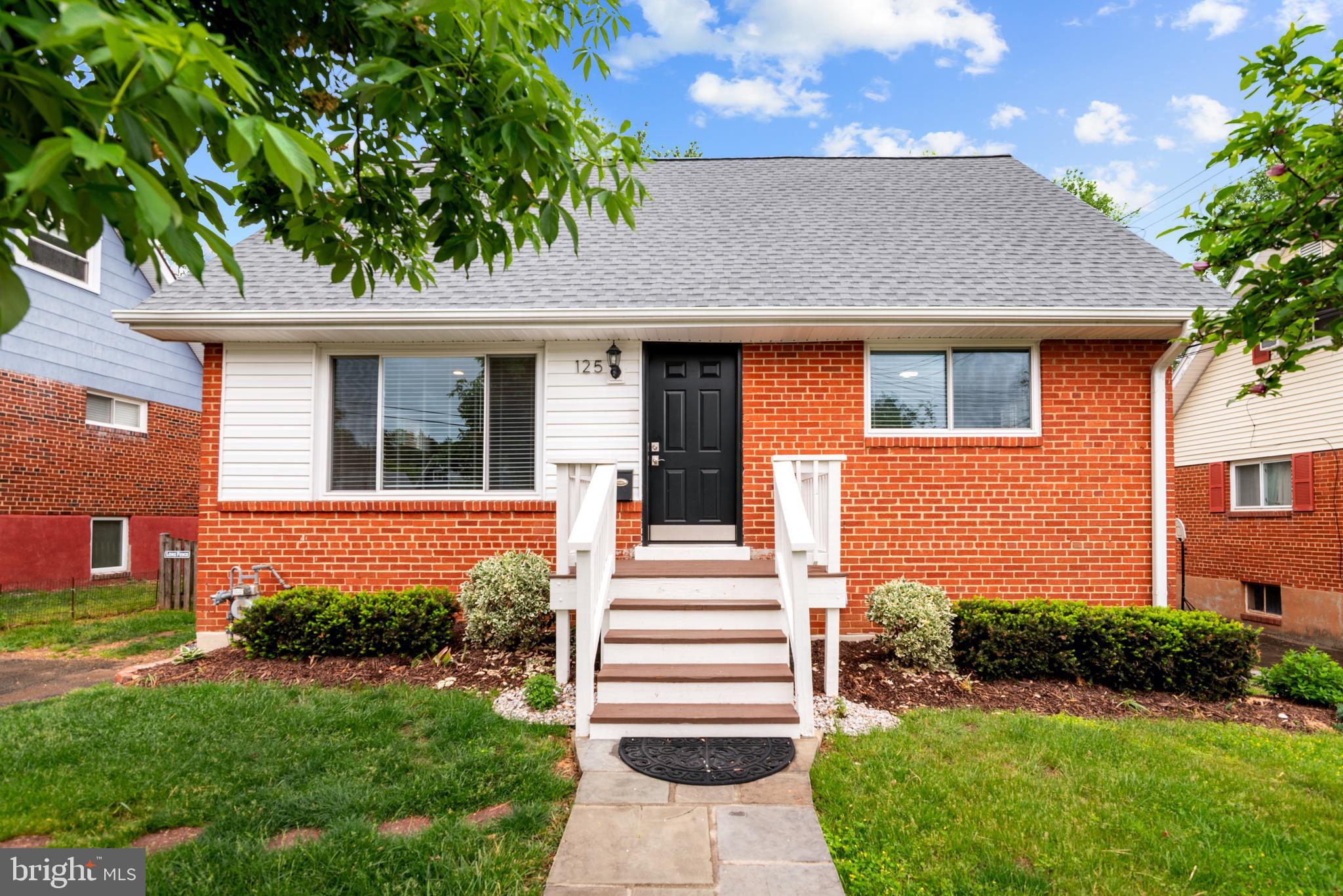 DALECREST - Residential Lease