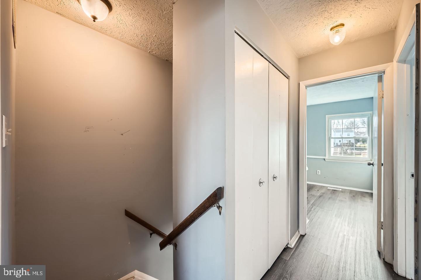 SEVEN COURTS - Residential Lease