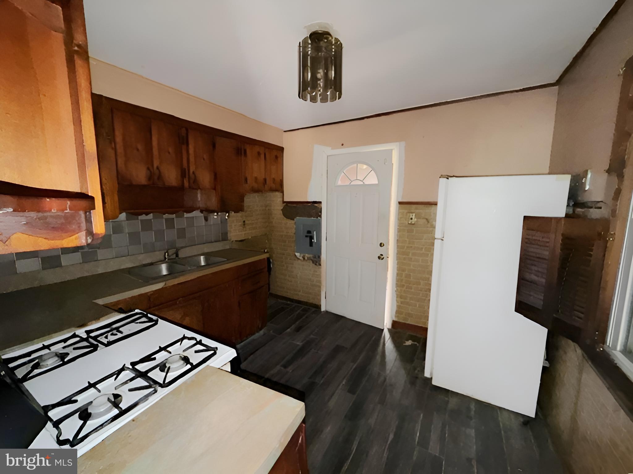 GREGORY FARMS - Residential