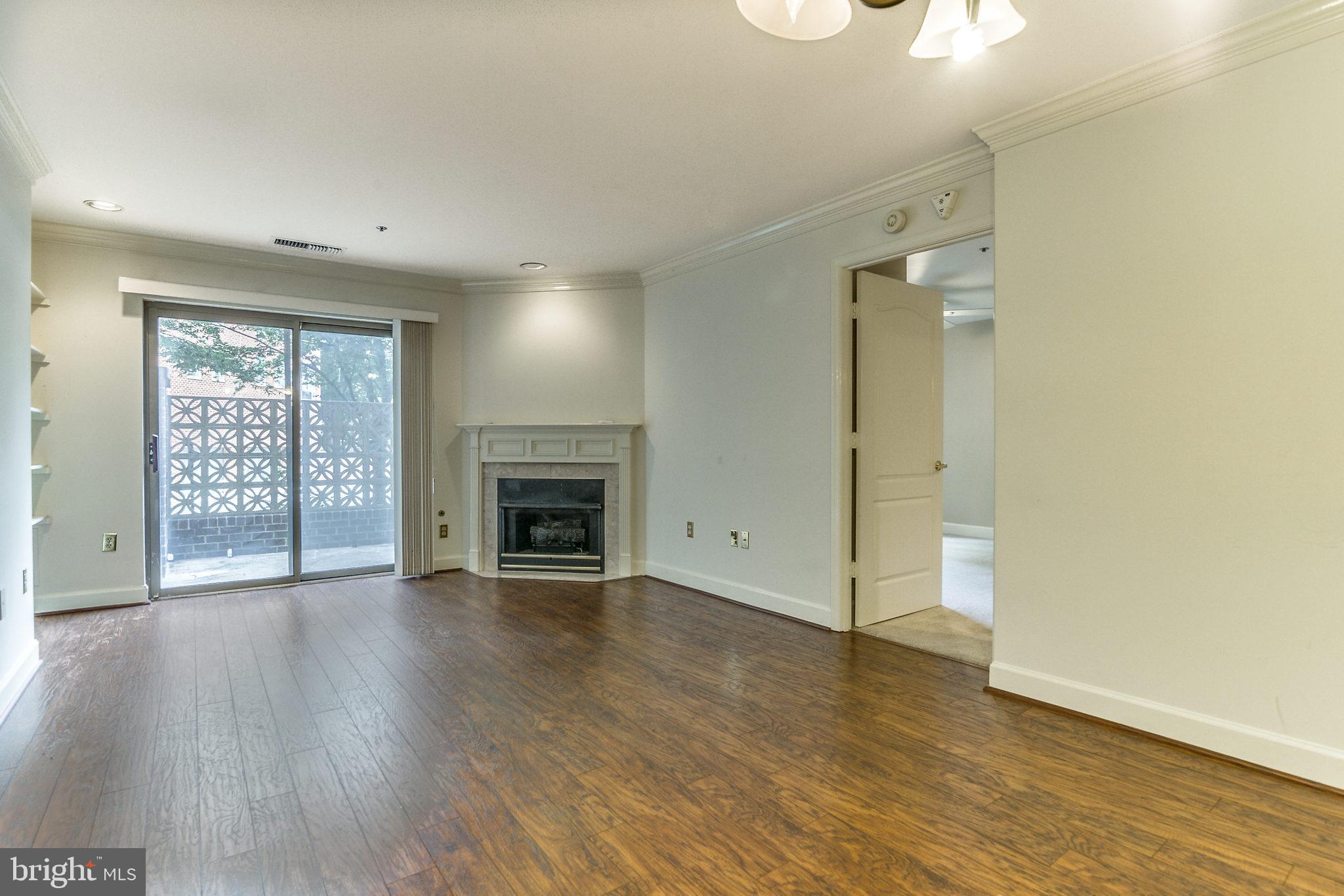BALLSTON PARK - Residential Lease