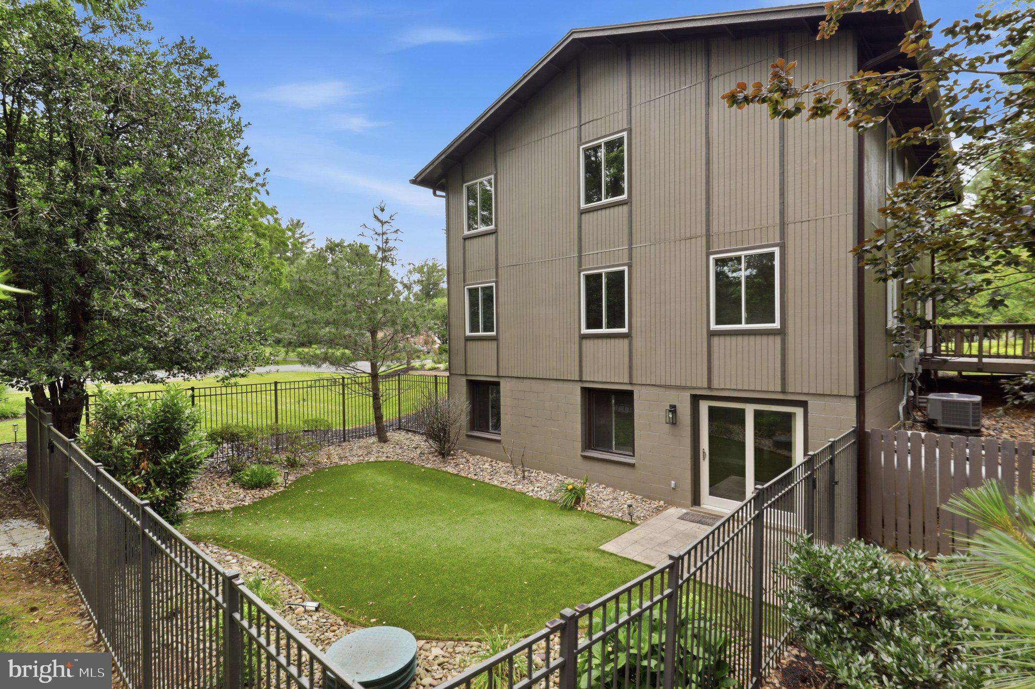 BERRYLAND FARM - Residential