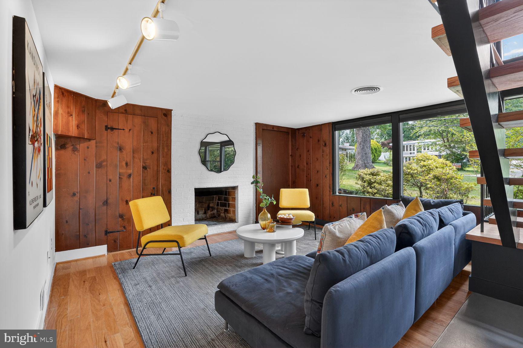 HOLMES RUN ACRES - Residential