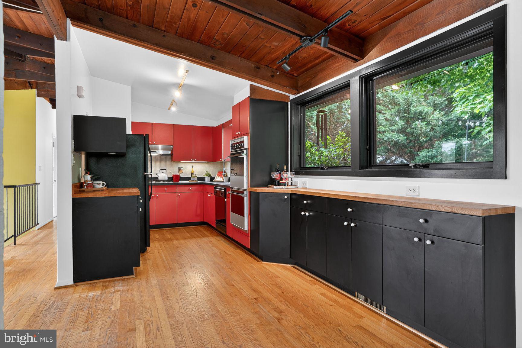 HOLMES RUN ACRES - Residential