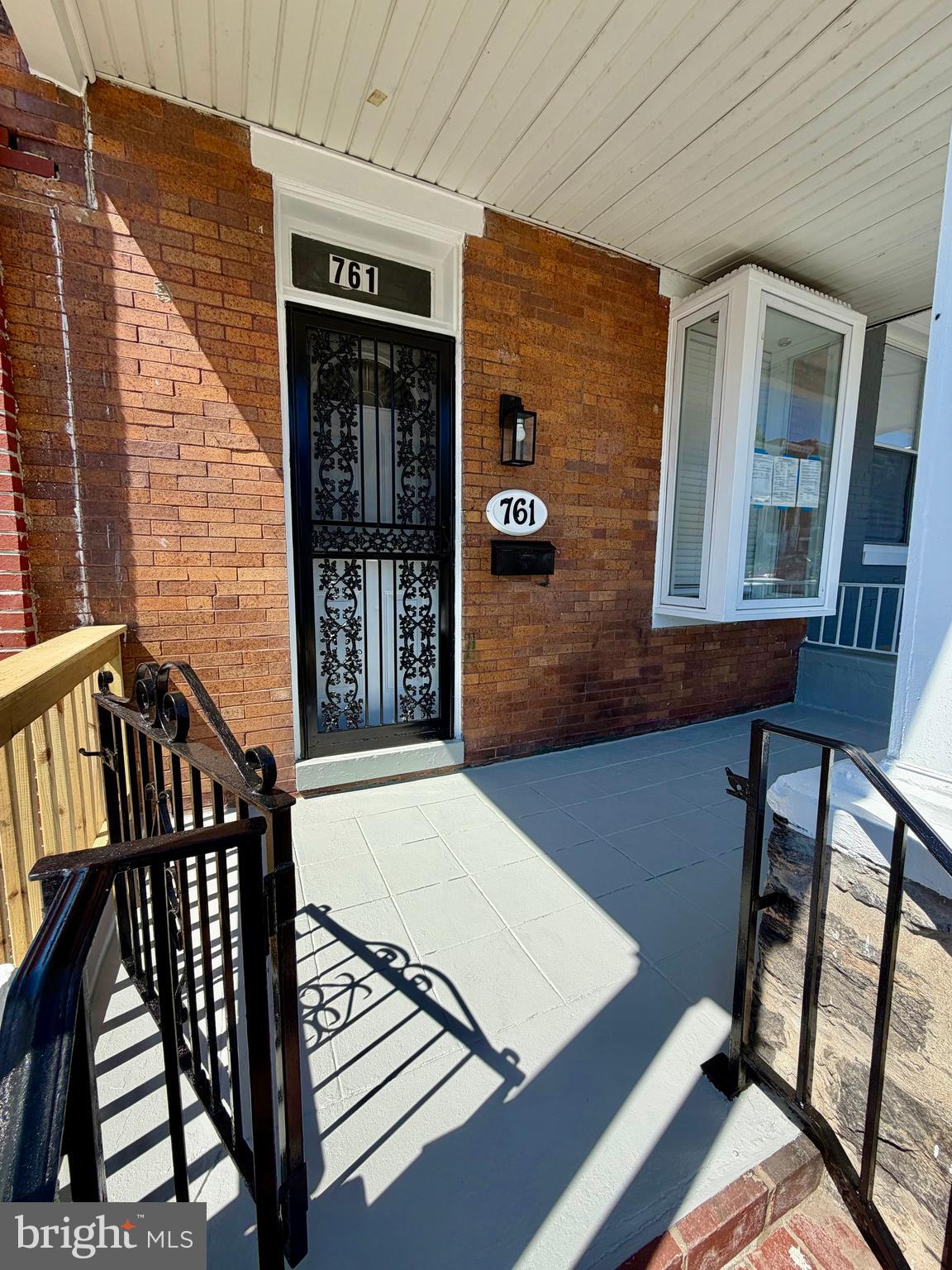 EAST BALTIMORE MIDWAY - Residential