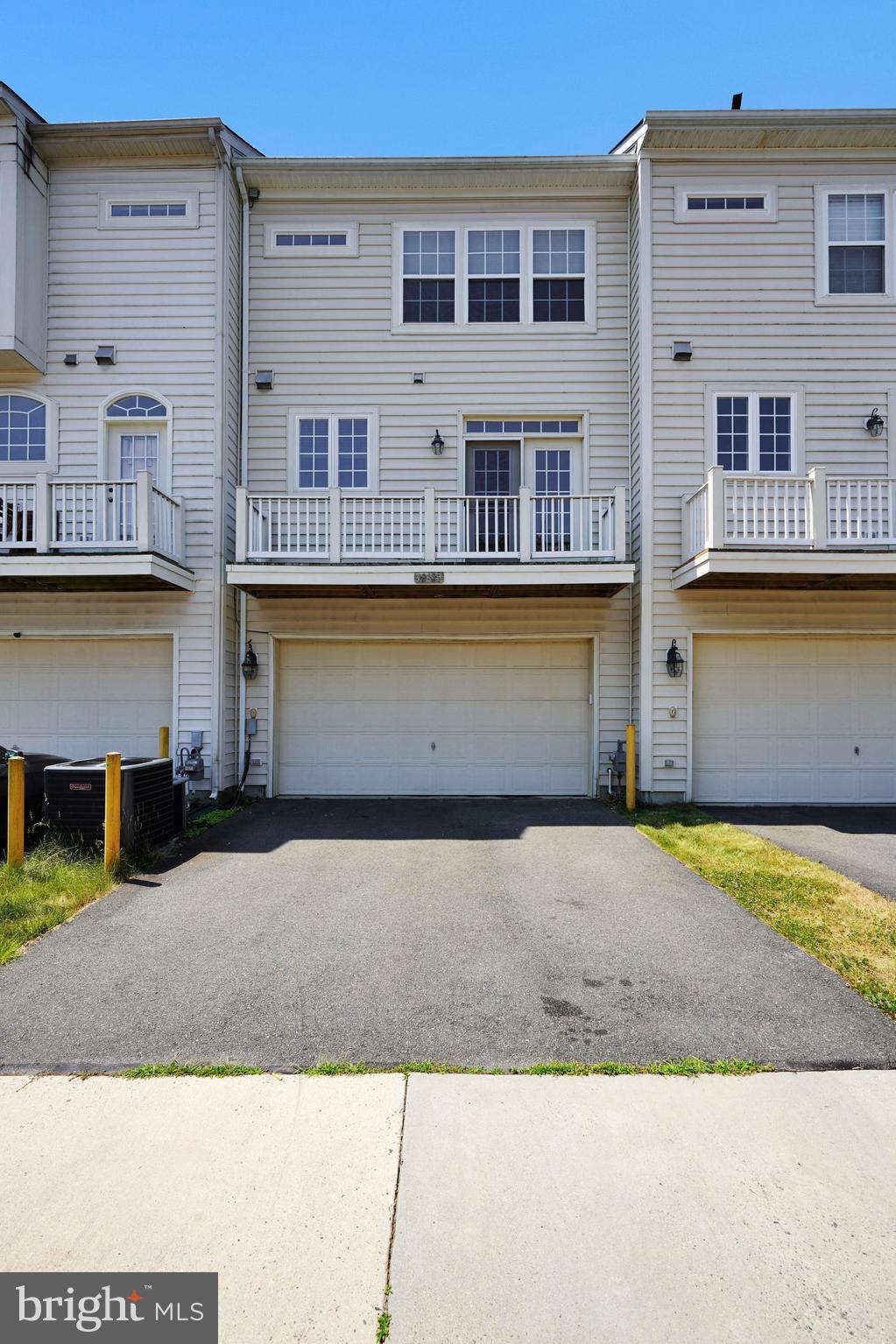 BRAMBLETON LANDBAY 2 - Residential Lease