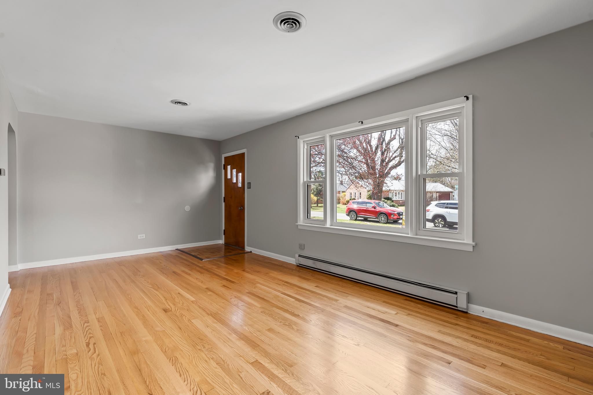 TAMMANY MANOR - Residential