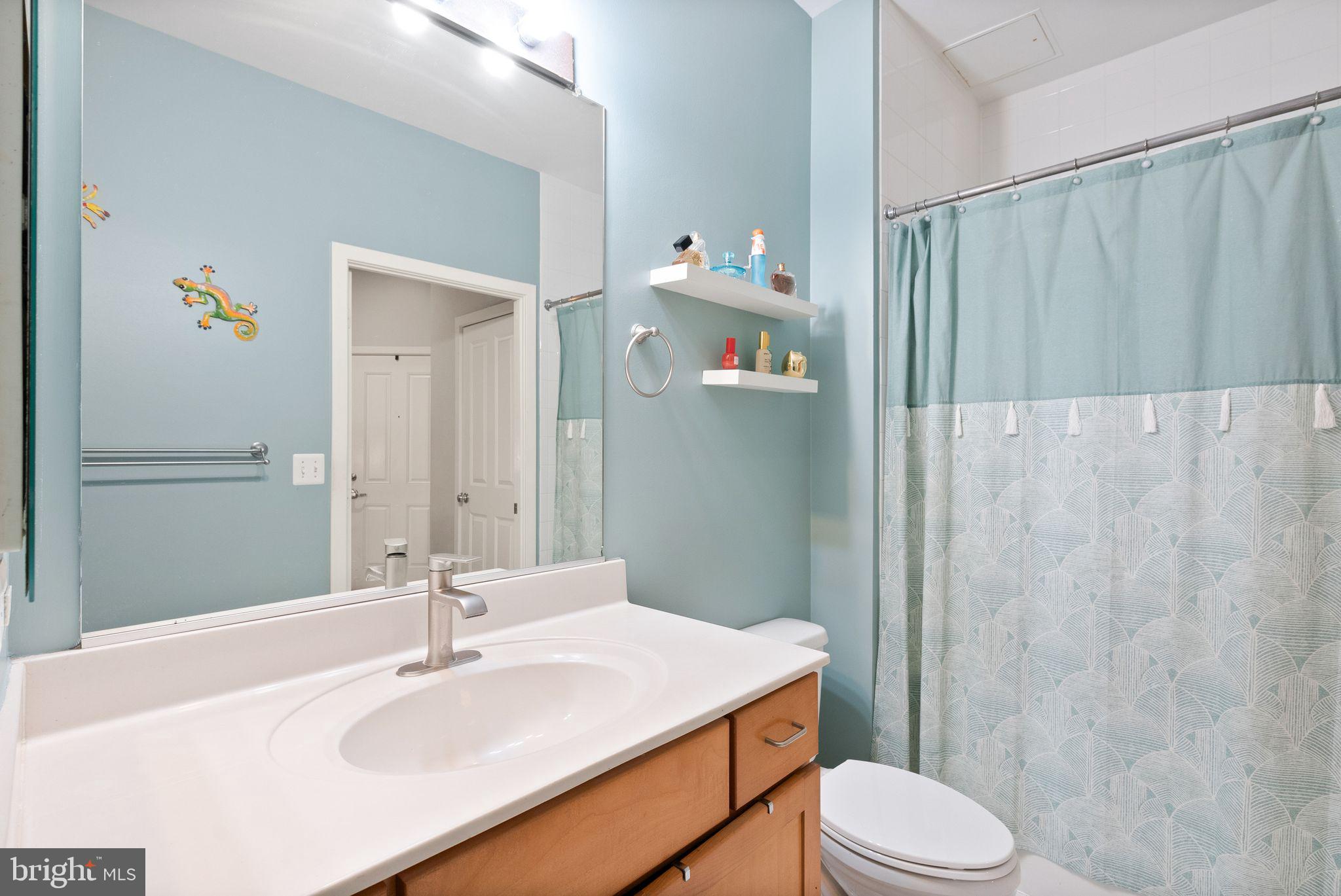 COURTHOUSE - Residential Lease