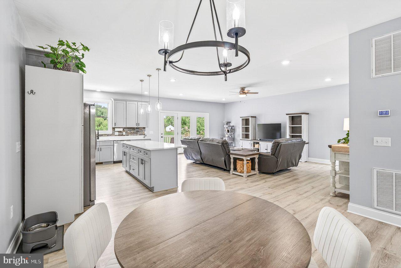 MEADOWBROOK - Residential