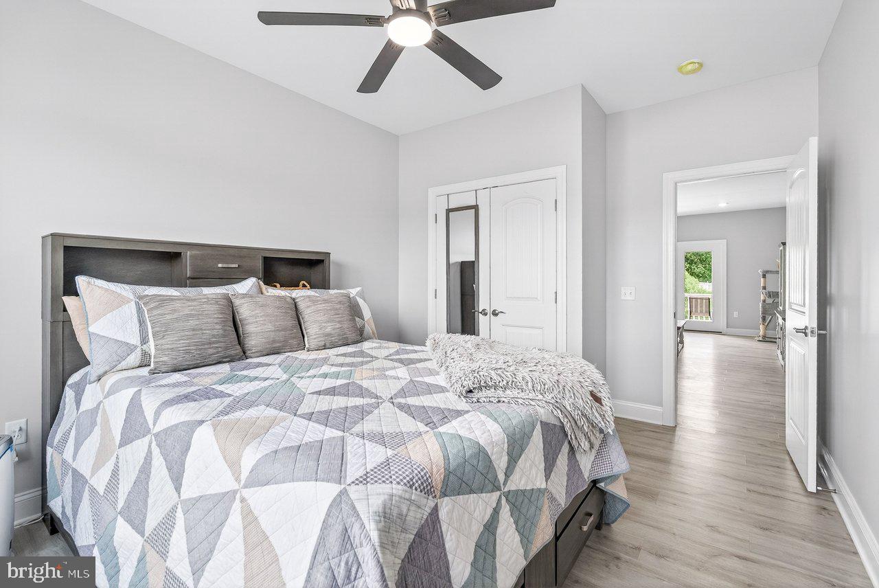 MEADOWBROOK - Residential
