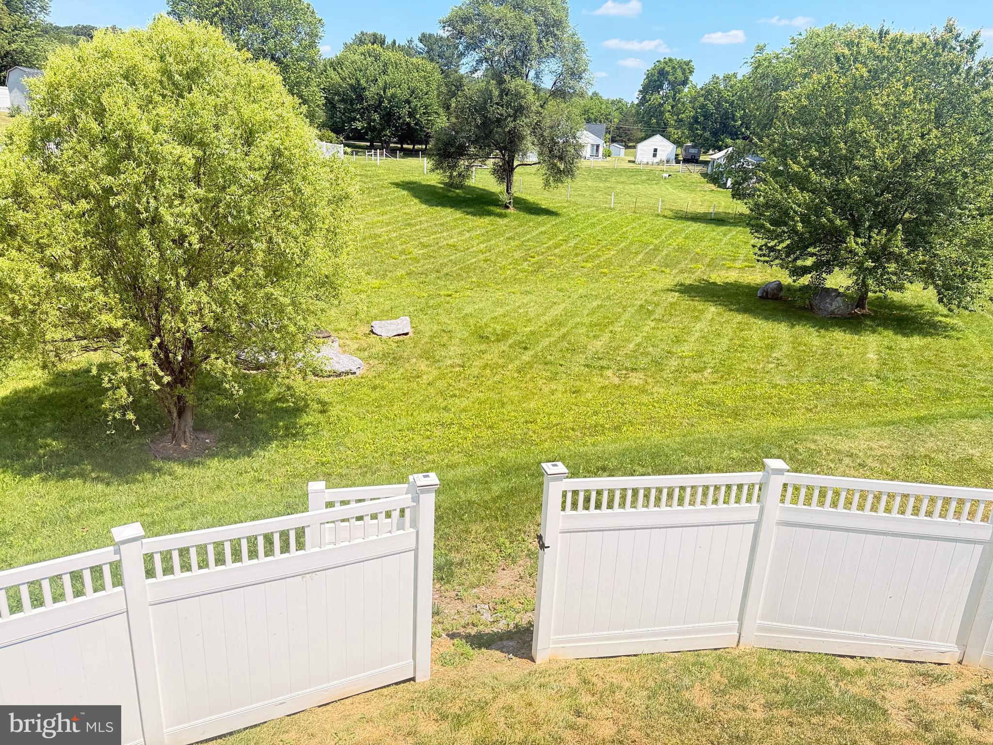 MEADOWBROOK - Residential