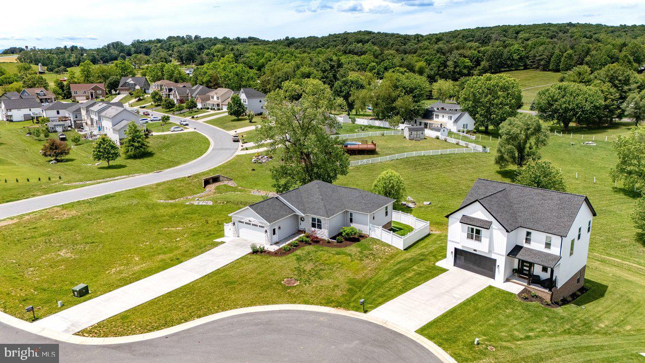 MEADOWBROOK - Residential