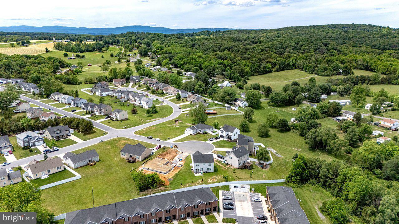 MEADOWBROOK - Residential