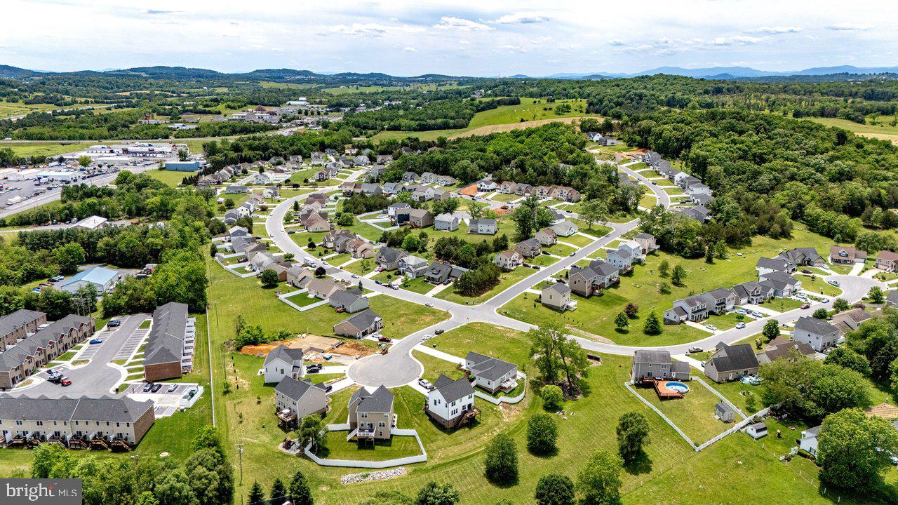 MEADOWBROOK - Residential