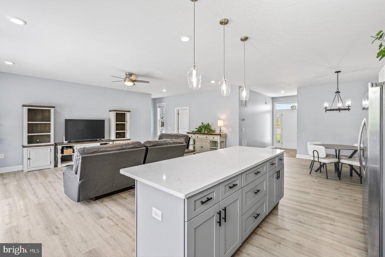 MEADOWBROOK - Residential