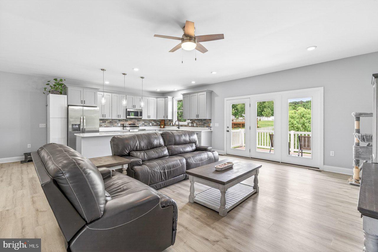MEADOWBROOK - Residential
