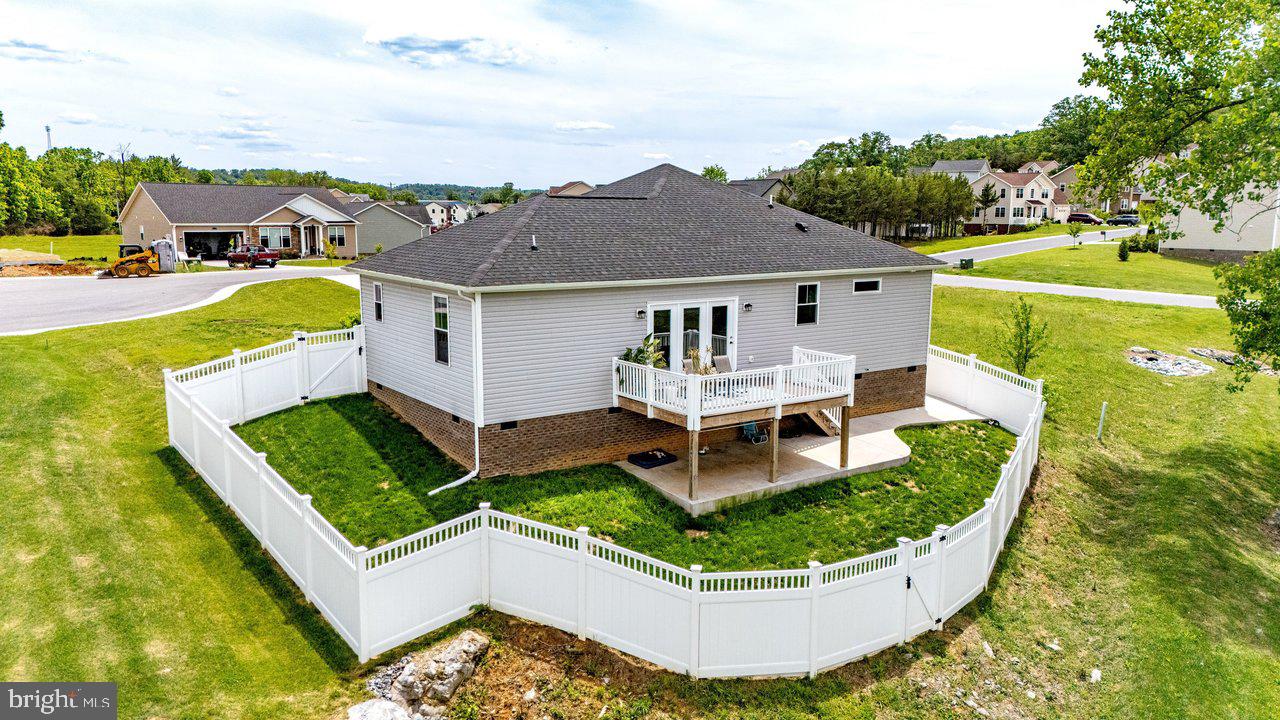 MEADOWBROOK - Residential