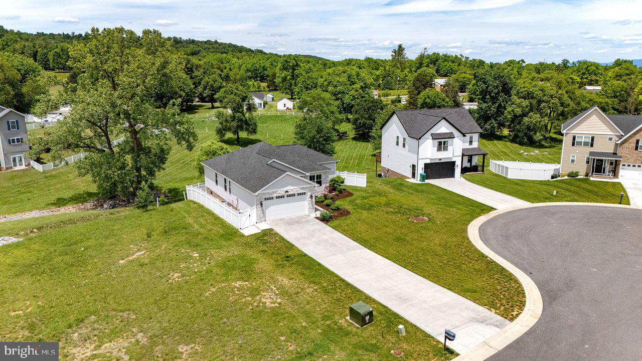 MEADOWBROOK - Residential