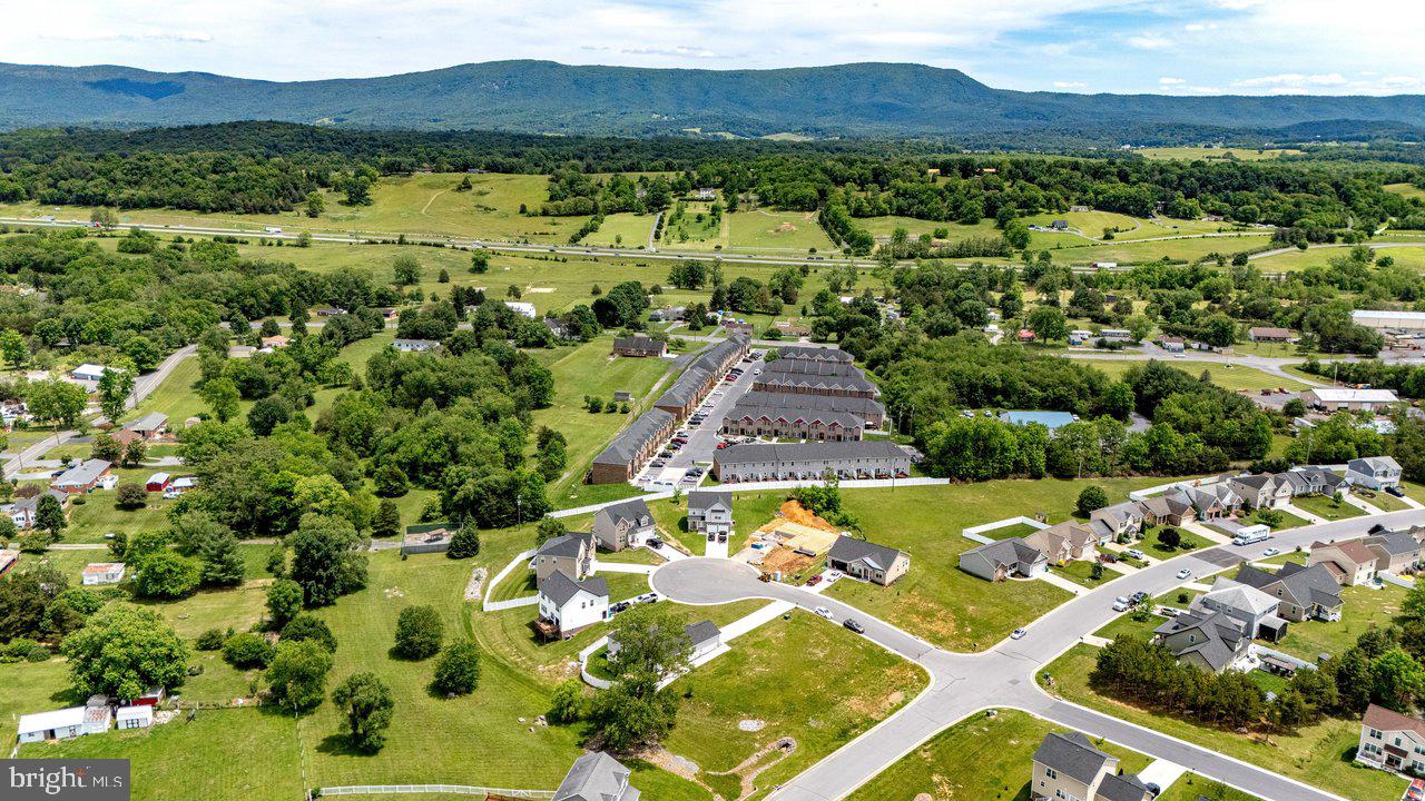 MEADOWBROOK - Residential
