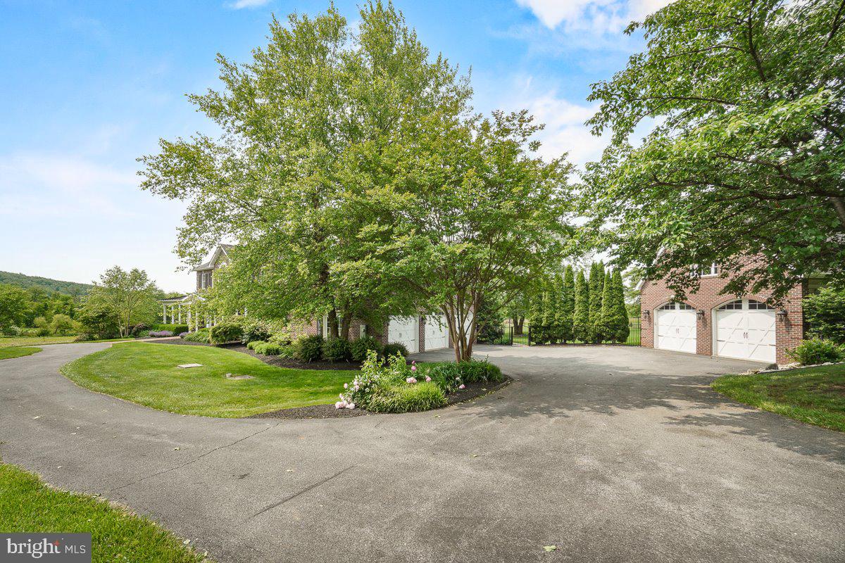 VALLEY VIEW ESTATES - Residential