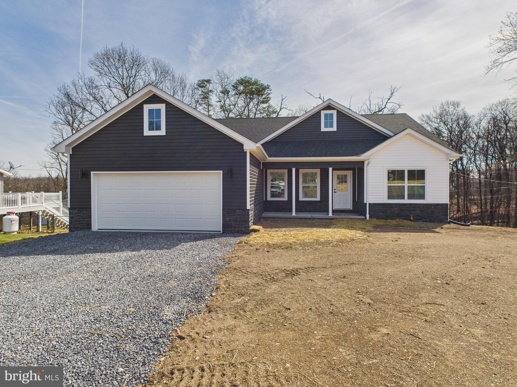 MOUNT CHRISTIAN - Residential