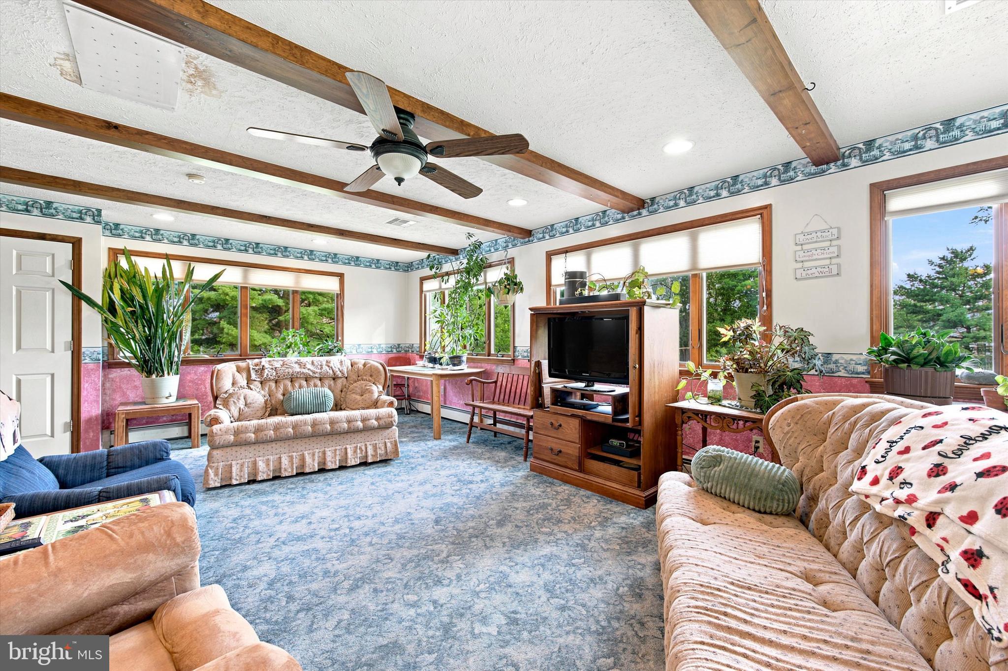 PENN OAK MANOR - Residential