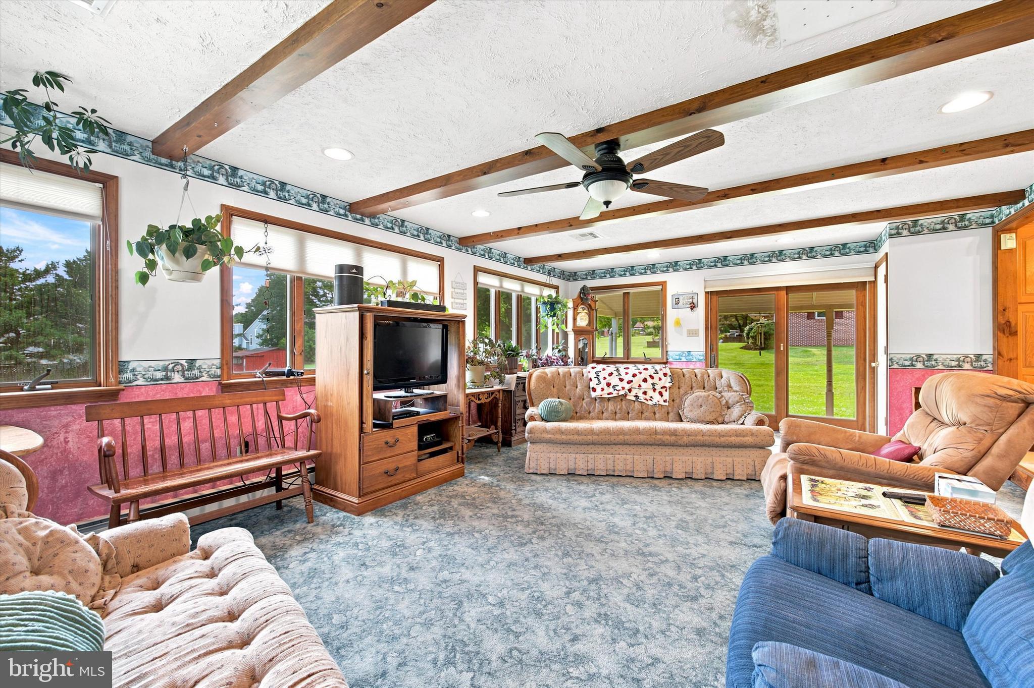 PENN OAK MANOR - Residential