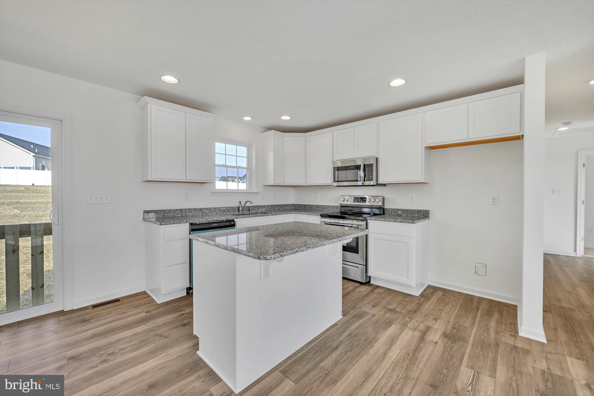 WARM SPRING RIDGE - Residential