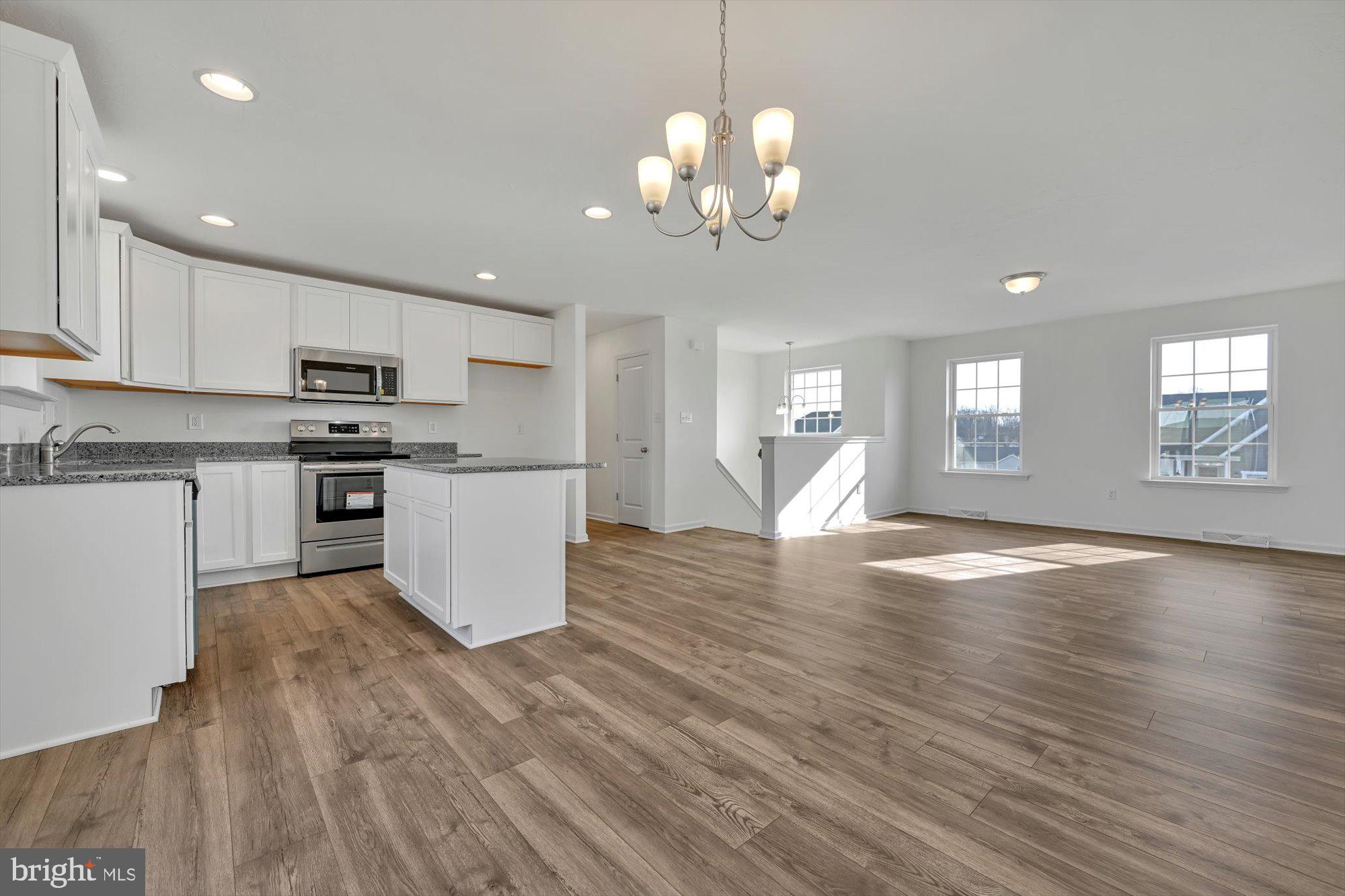 WARM SPRING RIDGE - Residential