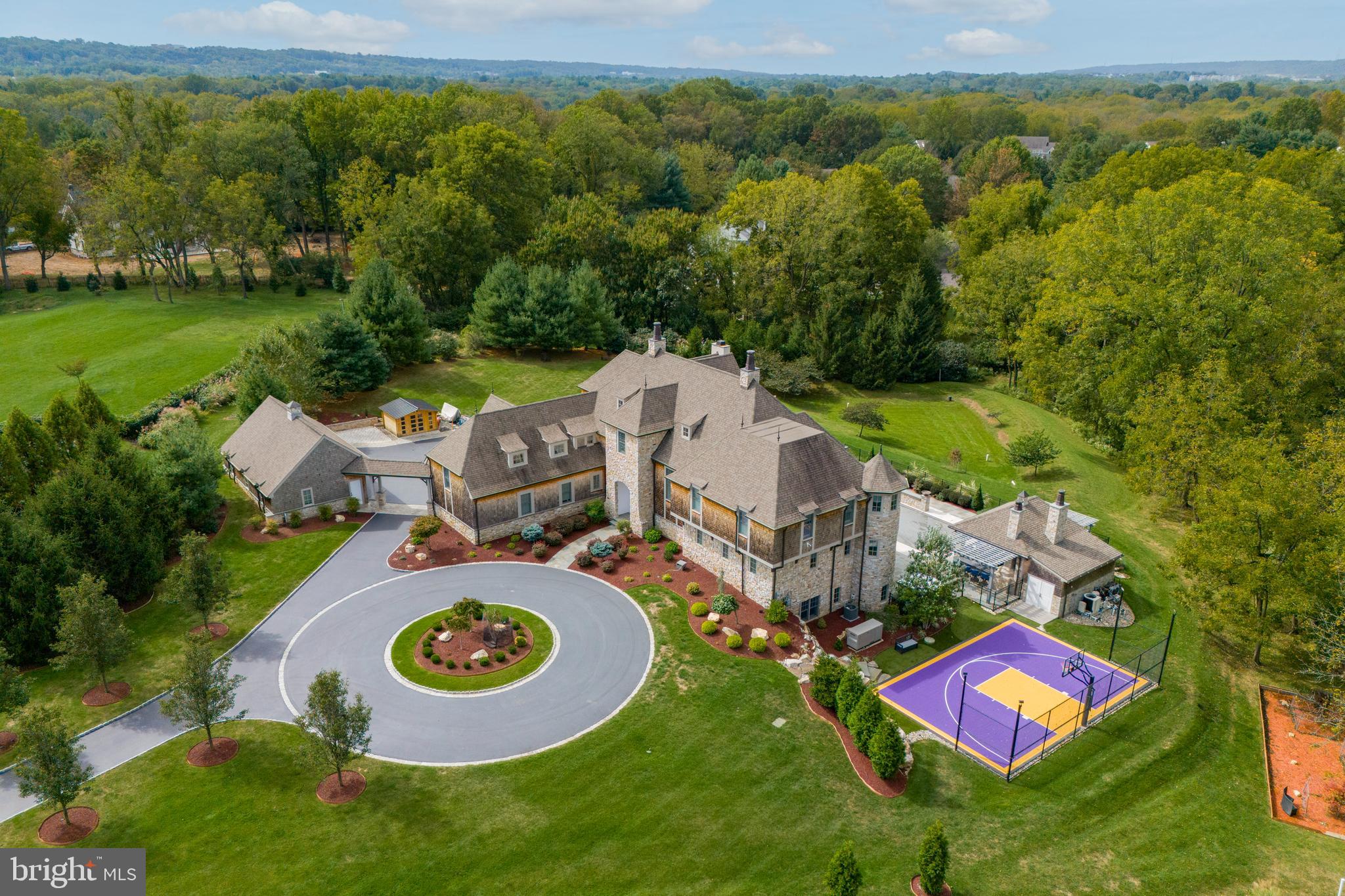 HIGHGROVE - Residential