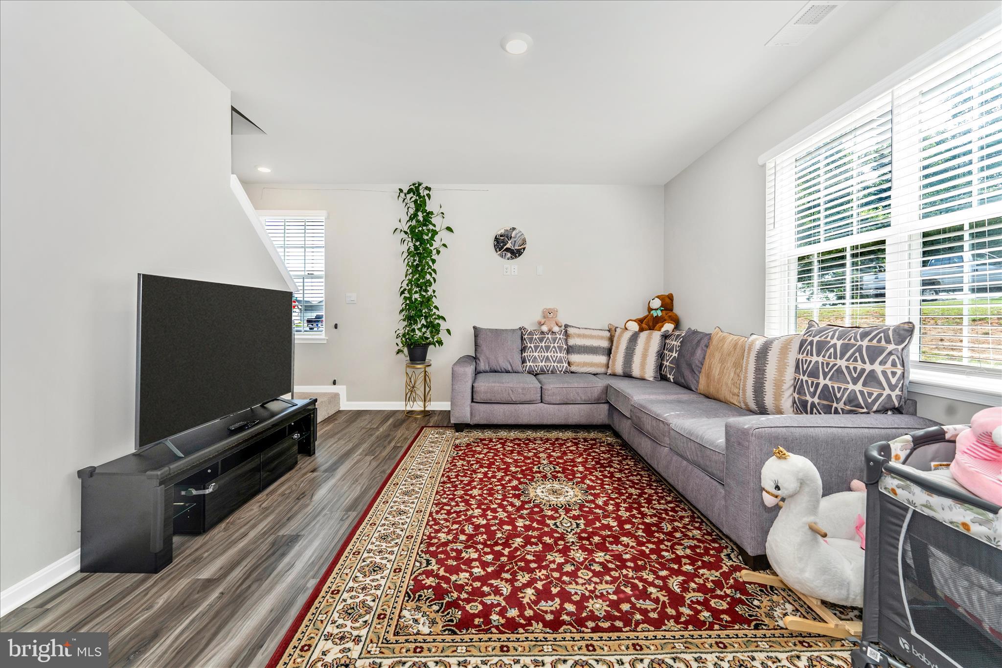 RED HILL - Residential