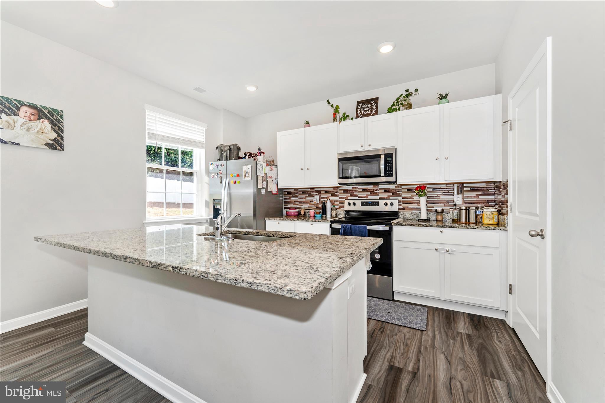 RED HILL - Residential